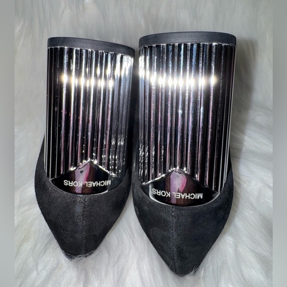 Michael Kors Black Suede Heels Timeless Design - Picture 7 of 8